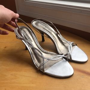Via spiga womens size 8 silver strappy small heel formal sandal